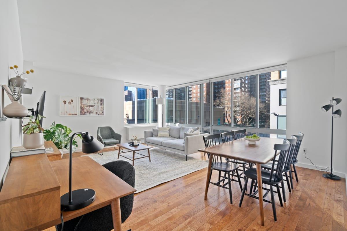 260 West 26th Street, 12G