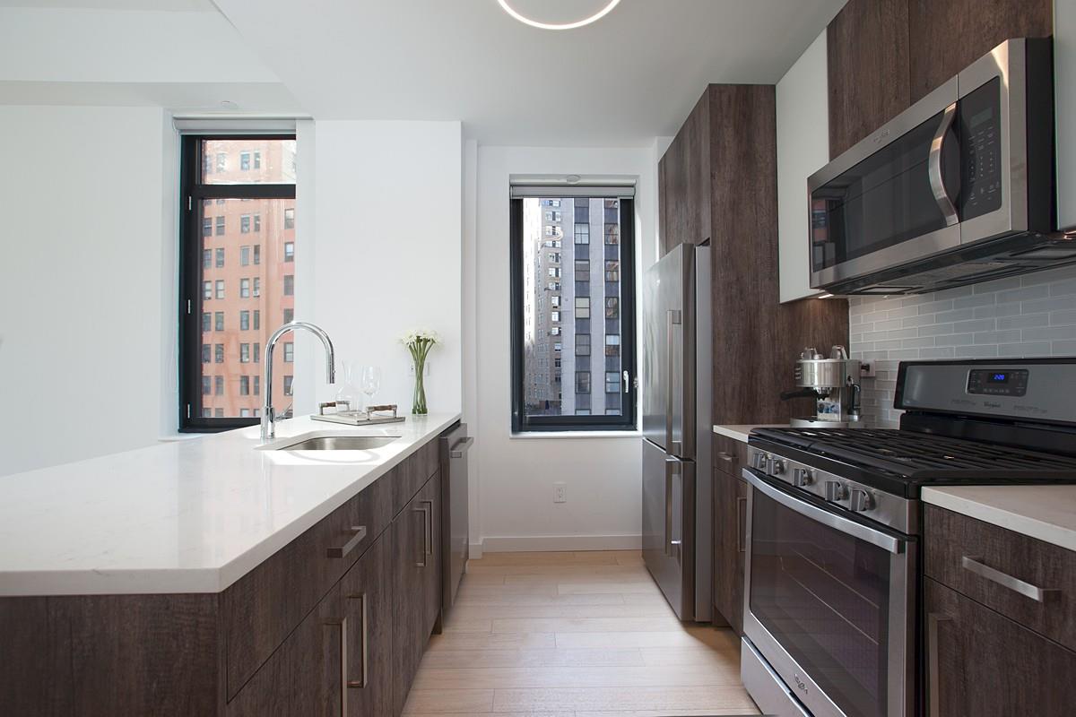 29 Cliff St., 10E