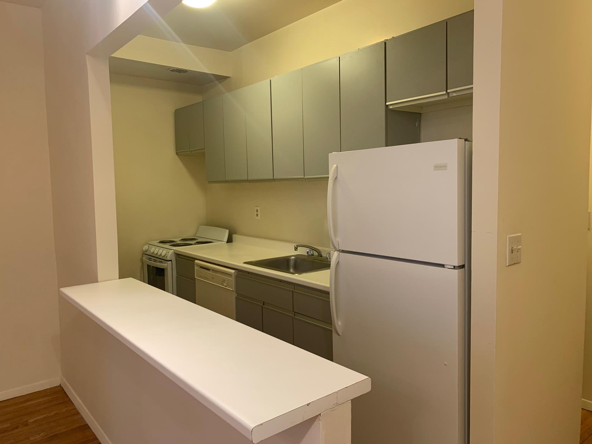 422 East 89th Street, Apt. 3C
