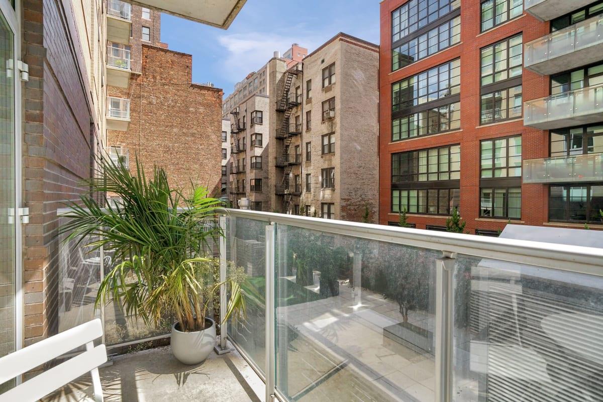 260 West 26th Street, 3U