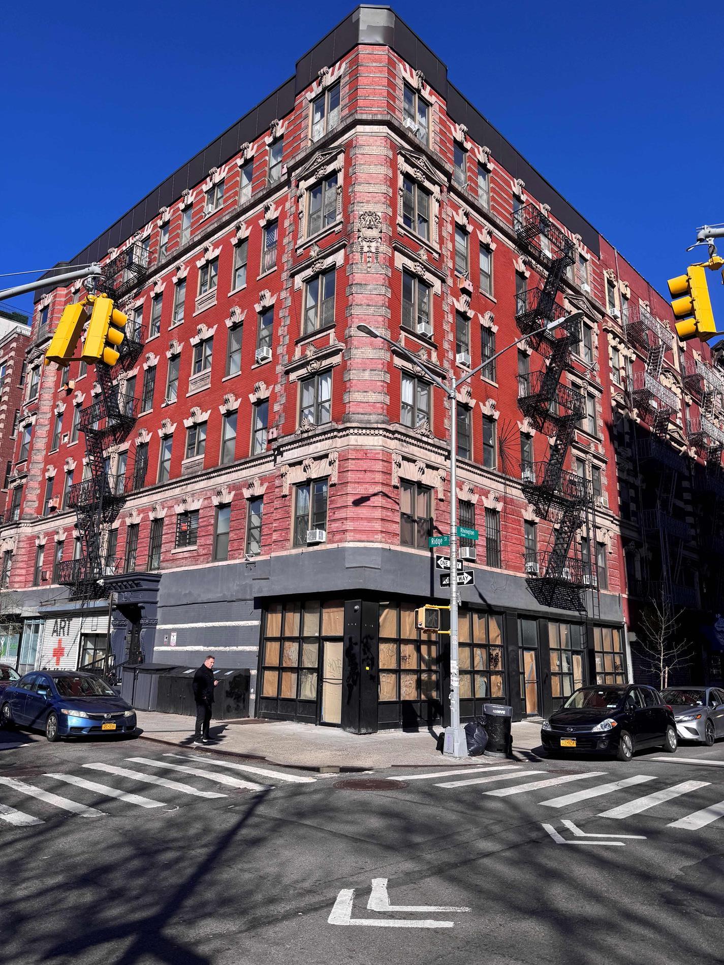 198 Rivington St