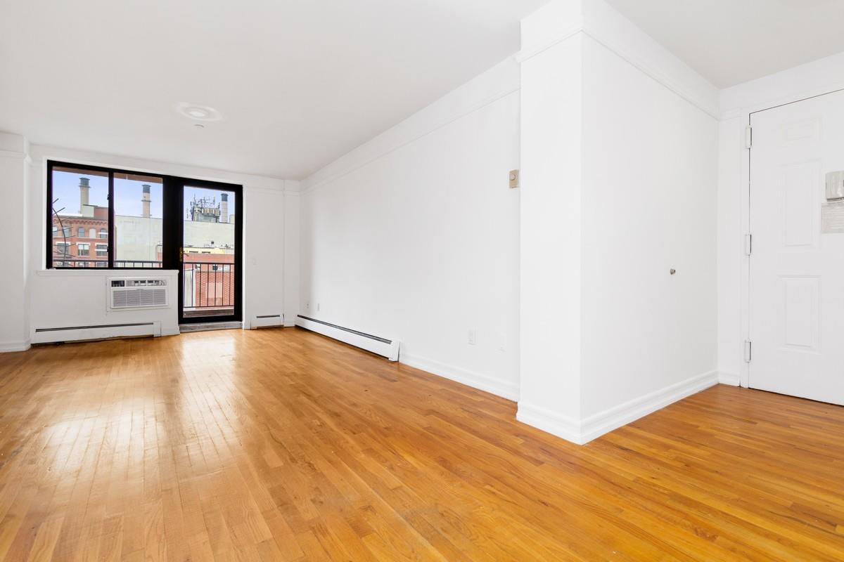 394 East 8th Street, 5F