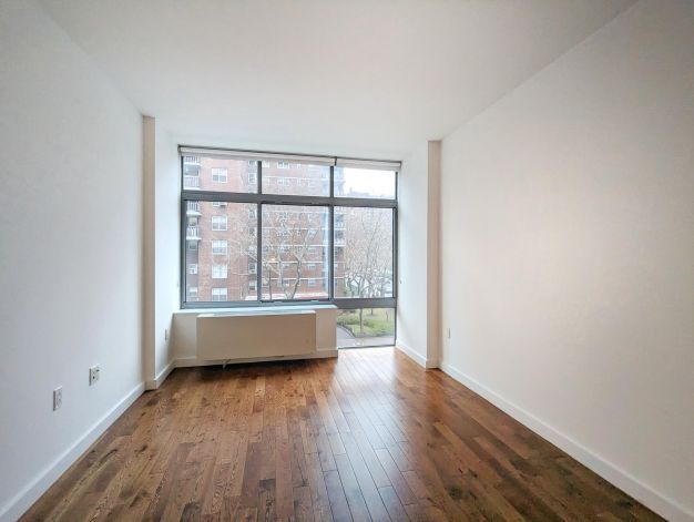 260 West 26th Street, 5H