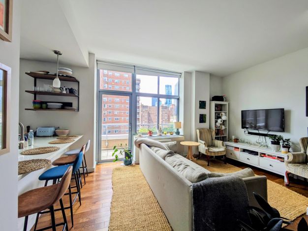260 Weest 26th Street, 12H