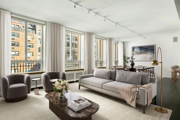 330 East 72nd Street, Apt 11  New York, NY  10021