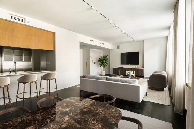 330 East 72nd Street, Apt 11  New York, NY  10021
