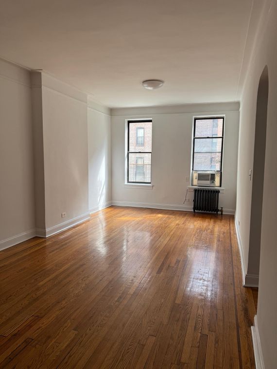 346 East 81st Street, Apt 2B New York, NY  10028