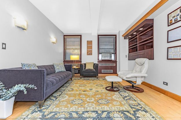 132 East 72nd Street