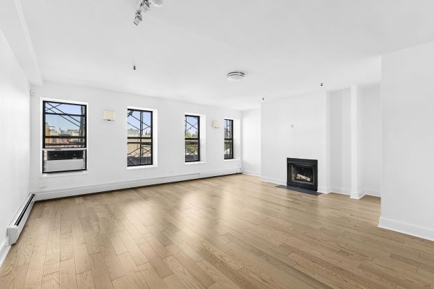 128 East 7th Street, #6 New York, NY  10009